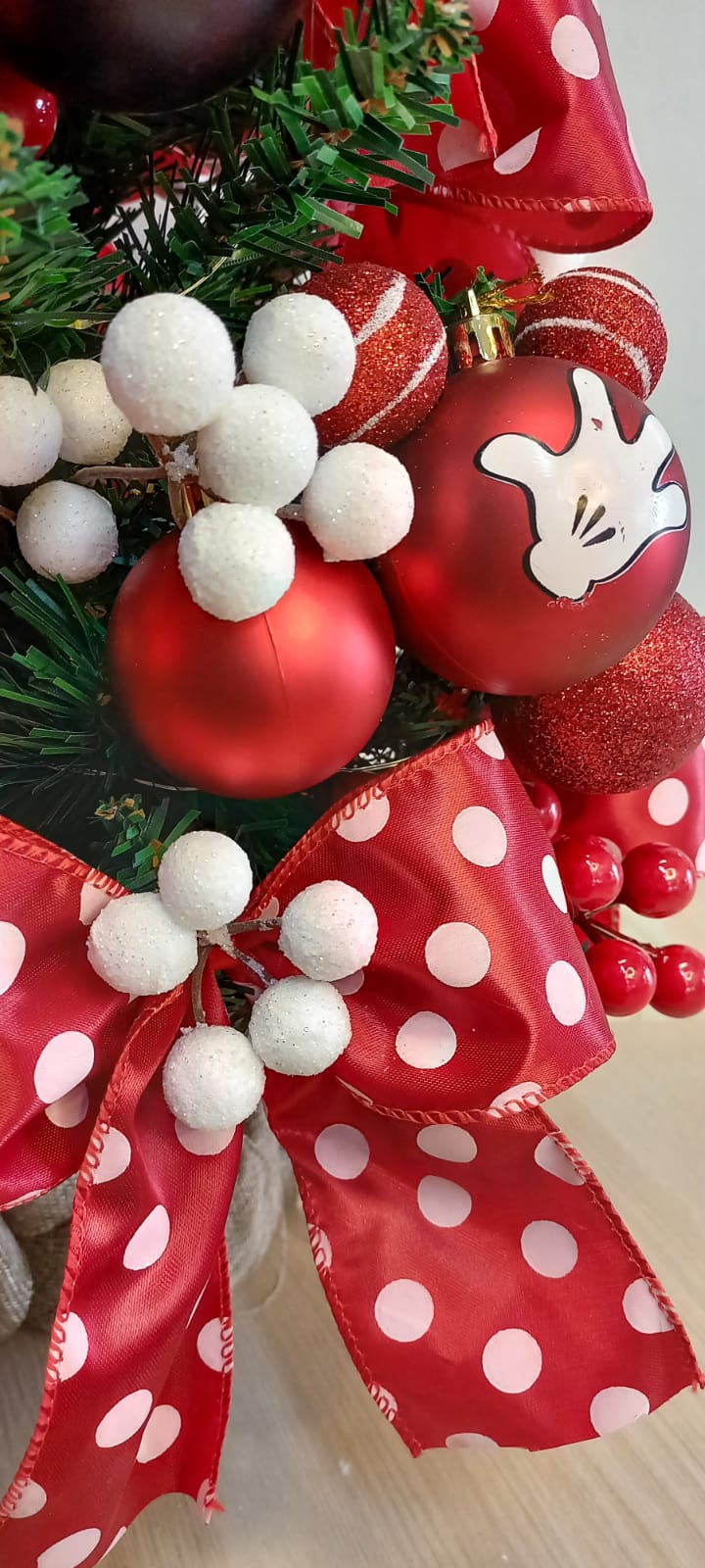 Árvore De Natal Decorada Vermelho/Dourada Com Pinha 60cm - Art Home  Decoração