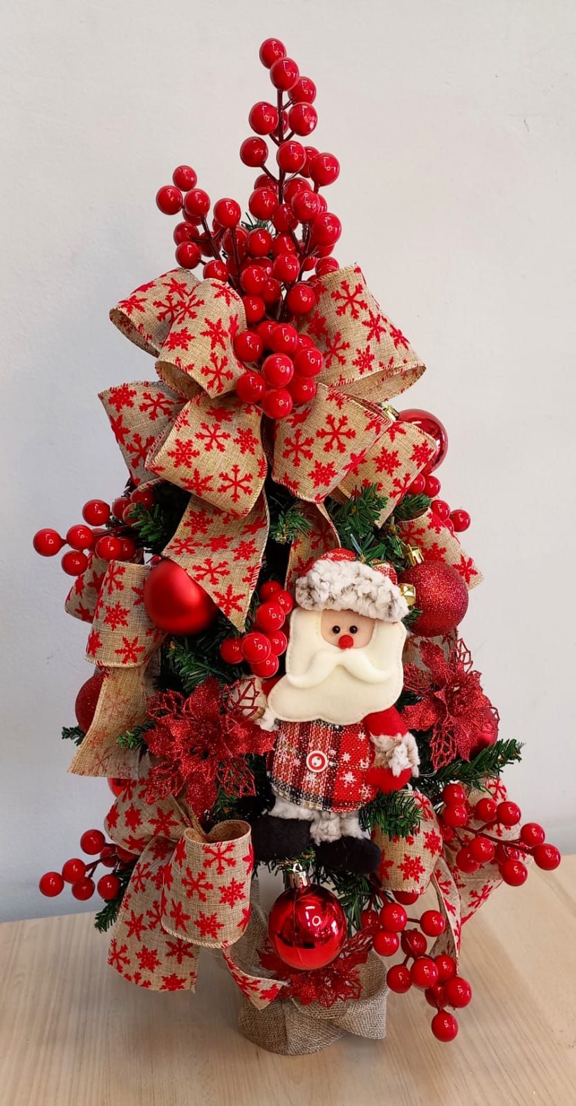 Árvore De Natal Decorada Vermelho/Dourada Com Pinha 60cm - Art Home  Decoração