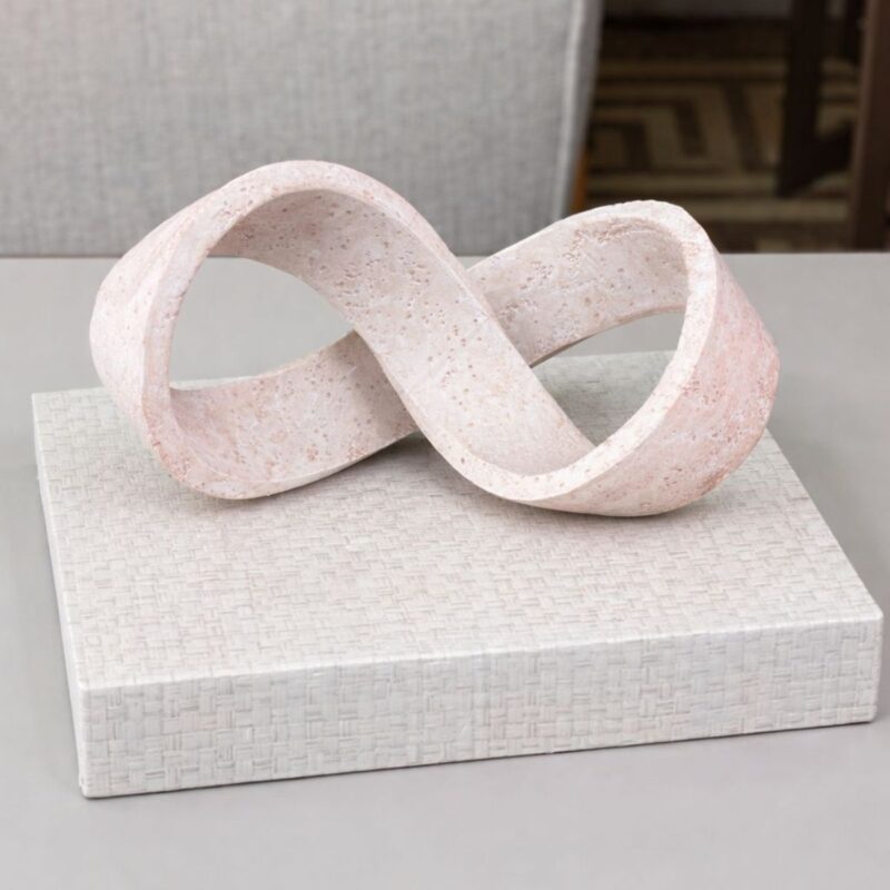 Escultura orgânica off white 14,5x28,5x16cm