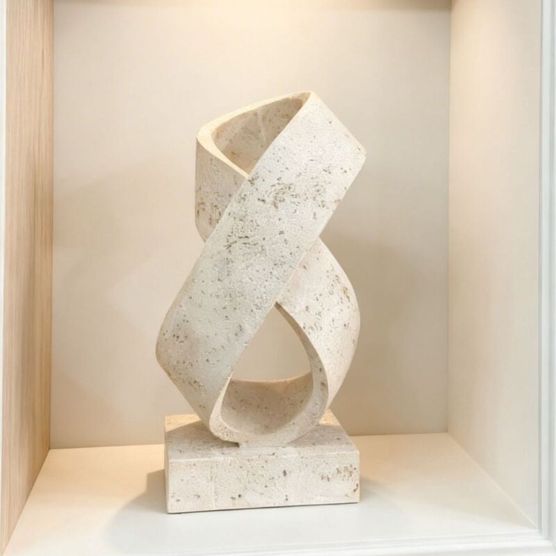 Escultura orgânica off white 31x17,5x15cm